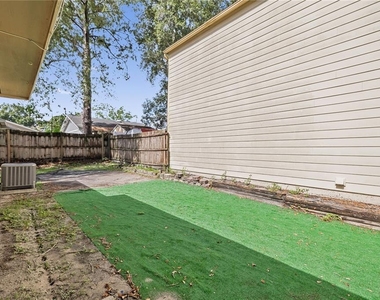 7607 Glades Court - Photo Thumbnail 15