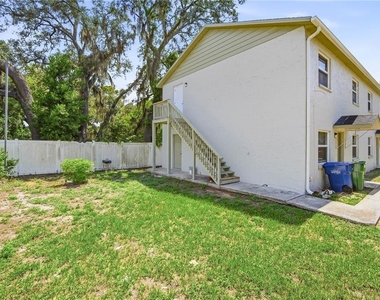 7309 N Hutton Place - Photo Thumbnail 3