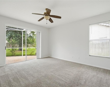 9810 Bennington Drive - Photo Thumbnail 6
