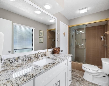11520 Galleria Drive - Photo Thumbnail 19