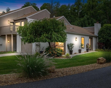 11520 Galleria Drive - Photo Thumbnail 1