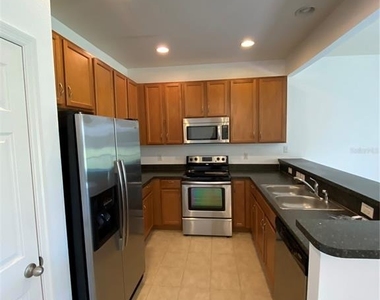 4658 69th Place North - Photo Thumbnail 6