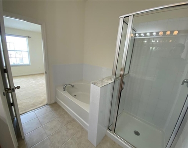 4658 69th Place North - Photo Thumbnail 14