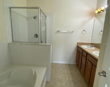 4658 69th Place North - Photo Thumbnail 13