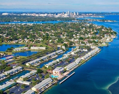 5121 Coquina Key Drive Se - Photo Thumbnail 37