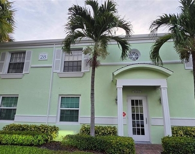5121 Coquina Key Drive Se - Photo Thumbnail 1