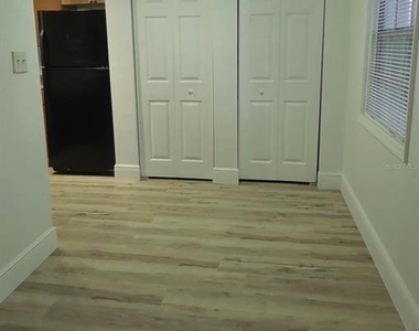 5121 Coquina Key Drive Se - Photo Thumbnail 7