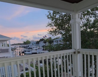 5121 Coquina Key Drive Se - Photo Thumbnail 15