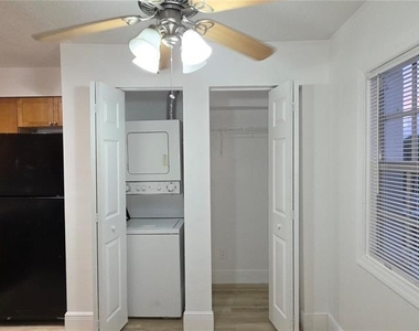 5121 Coquina Key Drive Se - Photo Thumbnail 6