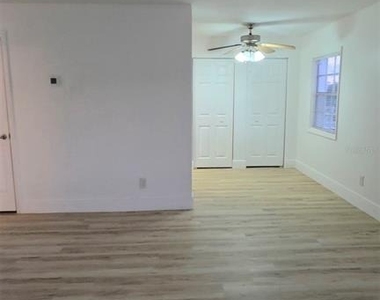 5121 Coquina Key Drive Se - Photo Thumbnail 8