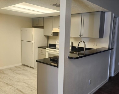 7413 Mead Drive - Photo Thumbnail 2
