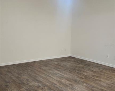 7413 Mead Drive - Photo Thumbnail 10