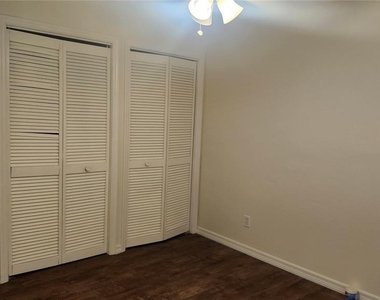 7413 Mead Drive - Photo Thumbnail 19