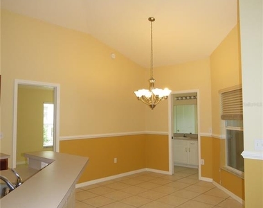 9427 Hunters Pond Drive - Photo Thumbnail 6