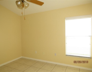 9427 Hunters Pond Drive - Photo Thumbnail 18