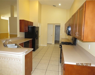 9427 Hunters Pond Drive - Photo Thumbnail 9