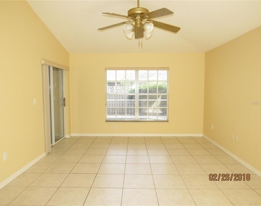 9427 Hunters Pond Drive - Photo Thumbnail 12
