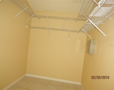 9427 Hunters Pond Drive - Photo Thumbnail 15