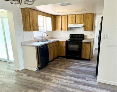 8151 Hixton Drive - Photo Thumbnail 4