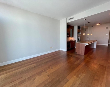 111 N 12th Street - Photo Thumbnail 11