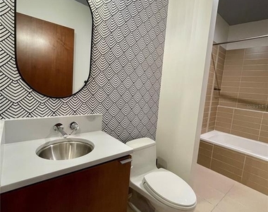 111 N 12th Street - Photo Thumbnail 25