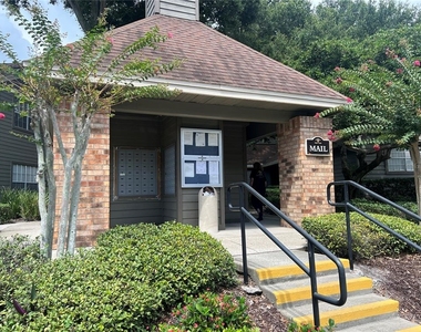 2500 Winding Creek Boulevard - Photo Thumbnail 21