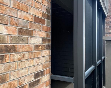 2500 Winding Creek Boulevard - Photo Thumbnail 6