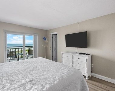 1270 Gulf Boulevard - Photo Thumbnail 22