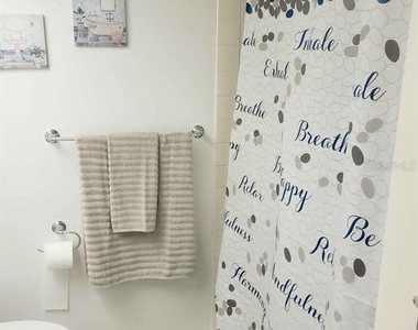 4550 Cove Circle - Photo Thumbnail 21