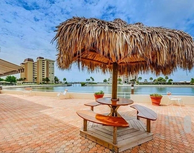 4550 Cove Circle - Photo Thumbnail 19