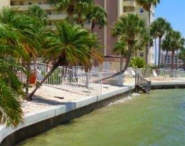 4550 Cove Circle - Photo Thumbnail 6