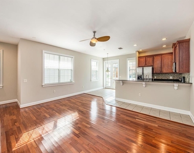 6810 Kissimmee Street S - Photo Thumbnail 12