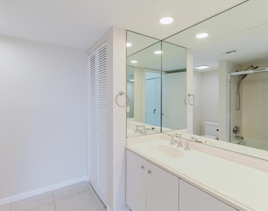 100 Oakmont Lane - Photo Thumbnail 19
