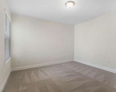 10232 Newel Valley Loop - Photo Thumbnail 17