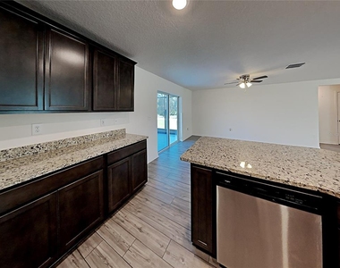 424 Ohio Lane - Photo Thumbnail 5