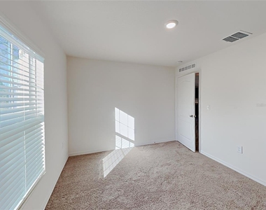 424 Ohio Lane - Photo Thumbnail 15