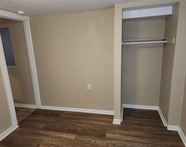 2135 8th Avenue N - Photo Thumbnail 10