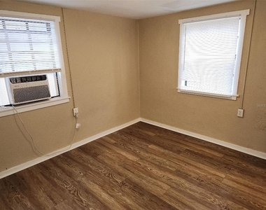 2135 8th Avenue N - Photo Thumbnail 8