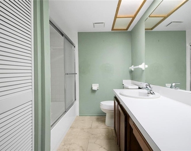 135 Woodlake Wynde - Photo Thumbnail 15