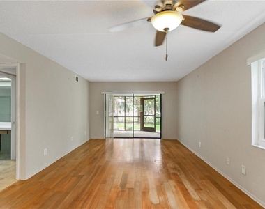 135 Woodlake Wynde - Photo Thumbnail 4