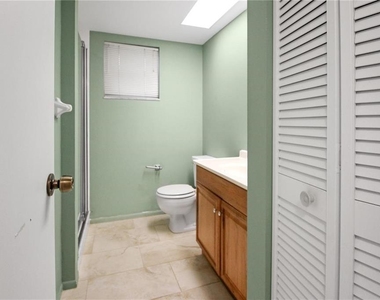 135 Woodlake Wynde - Photo Thumbnail 19