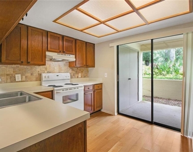 135 Woodlake Wynde - Photo Thumbnail 8