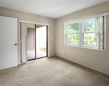 135 Woodlake Wynde - Photo Thumbnail 13