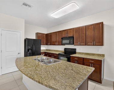 8850 Indigo Trail Loop - Photo Thumbnail 12