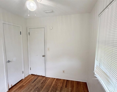 5013 20th Street N - Photo Thumbnail 16