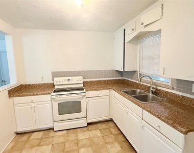 5013 20th Street N - Photo Thumbnail 5