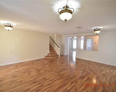 10924 Subtle Trail Drive - Photo Thumbnail 16