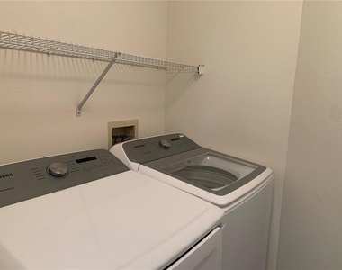 11417 Glenmont Drive - Photo Thumbnail 15