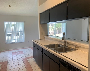 11417 Glenmont Drive - Photo Thumbnail 2