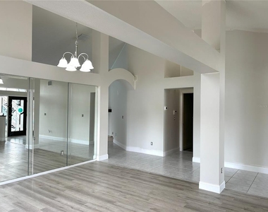 11417 Glenmont Drive - Photo Thumbnail 4